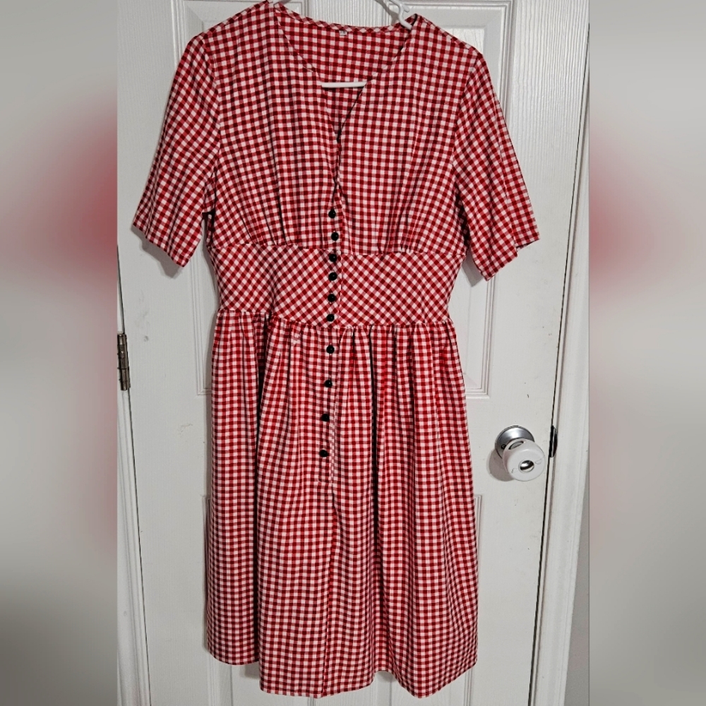 Pin up red plaid dress